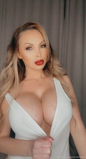 nikkibenz