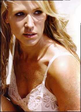 Poppy Montgomery