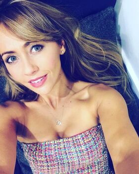 Samia Ghadie