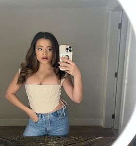 Sarah Jeffery Nude Leaks OnlyFans Photo 27