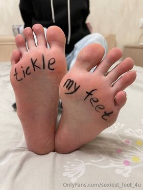 sexiest_feet_4u