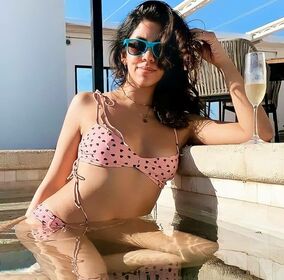 Stephanie Beatriz