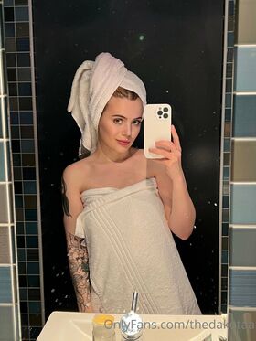 thedakotaa Nude Leaks OnlyFans Photo 11