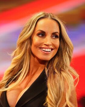 Trish Stratus