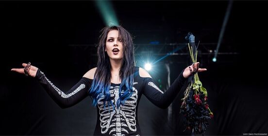 WomenMetal