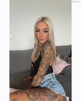 xBad_xmoni Nude Leaks OnlyFans Photo 35