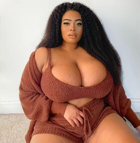 Yathbeauty Nude Leaks OnlyFans Photo 27