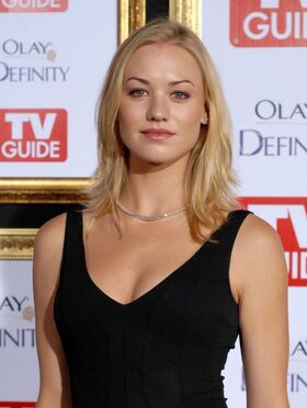 Yvonne Strahovski Nude Leaks OnlyFans Photo 171