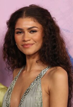 Zendaya Nude Leaks OnlyFans Photo 816